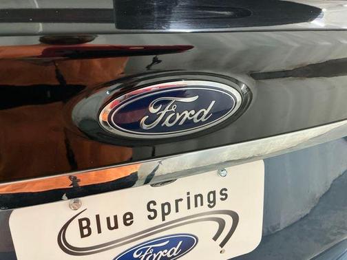 BLUE METALLIC 2019 Ford Edge SEL