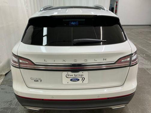 2022 Lincoln Nautilus Reserve