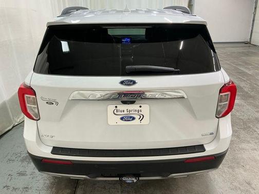 Oxford White 2020 Ford Explorer XLT
