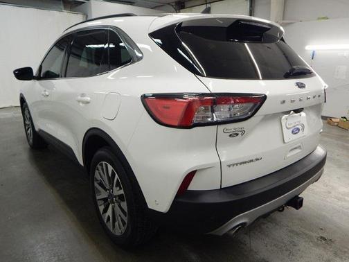 2021 Ford Escape Titanium
