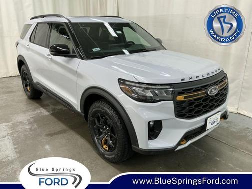 SPACE WHITE METALLIC 2026 Ford Explorer Tremor