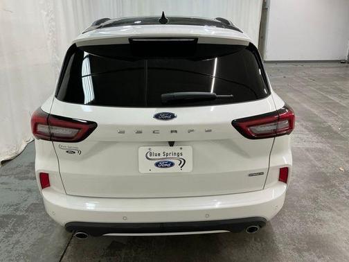 2023 Ford Escape ST-Line Select