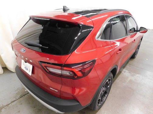 2026 Ford Escape Platinum