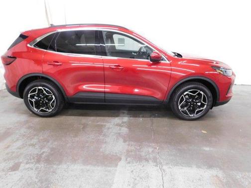 2026 Ford Escape Platinum