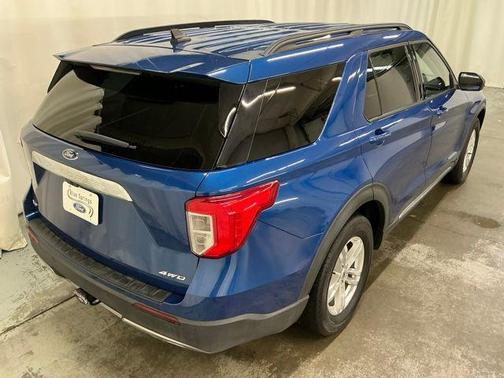 ATLAS BLUE METALLIC 2023 Ford Explorer XLT