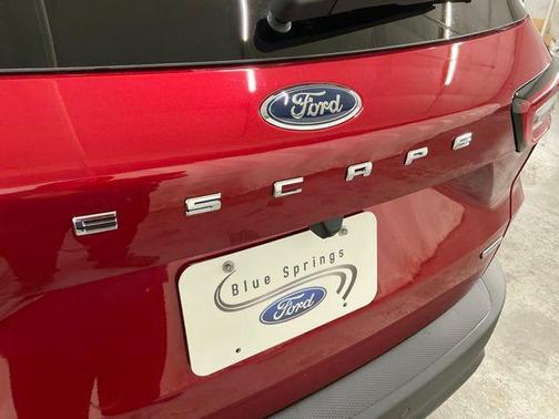 2026 Ford Escape ST-Line Select