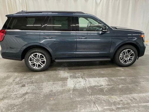 Stone Blue Metallic 2026 Ford Expedition Active