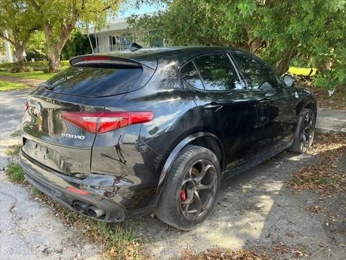 2018 Alfa Romeo Stelvio Quadrifoglio