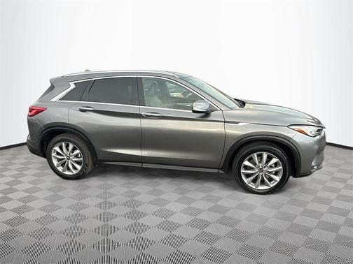 2021 INFINITI QX50 LUXE