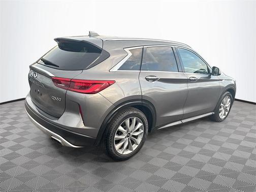 2021 INFINITI QX50 LUXE