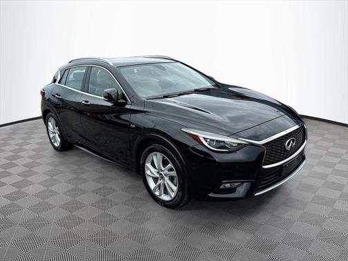 2018 INFINITI QX30 Premium