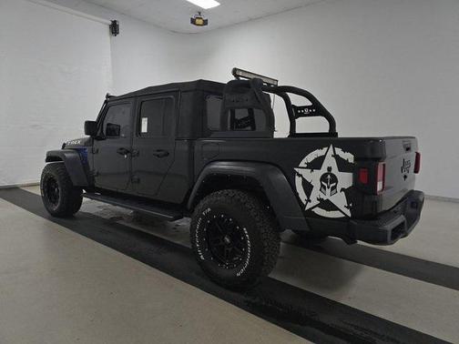 2022 Jeep Gladiator Sport