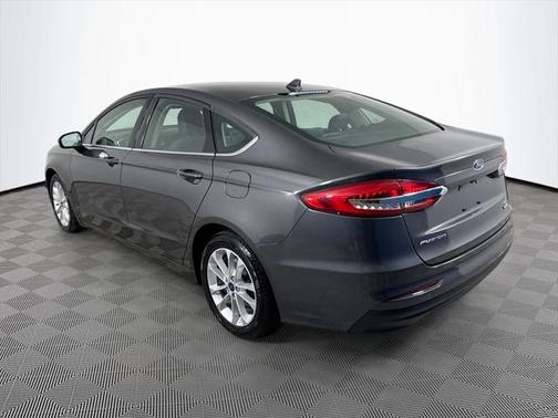 2020 Ford Fusion Hybrid SE