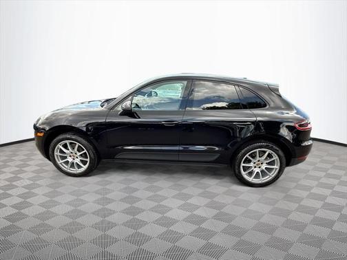 2018 Porsche Macan Base