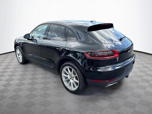 2018 Porsche Macan Base