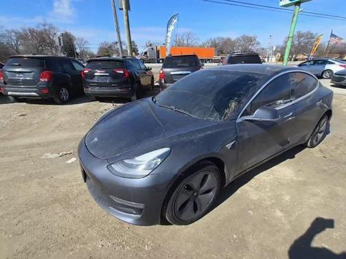 2019 Tesla Model 3 Mid Range