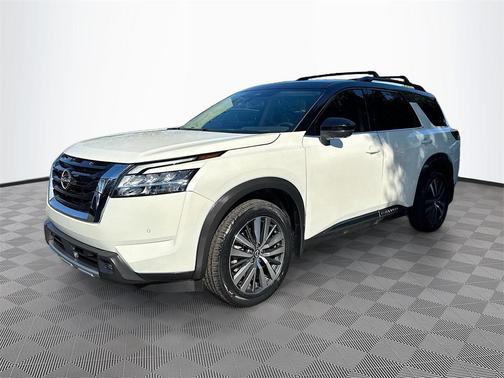 2022 Nissan Pathfinder Platinum 2WD