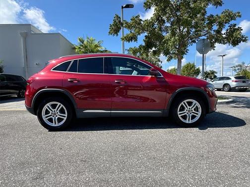 2021 Mercedes-Benz GLA 250 Base 4MATIC