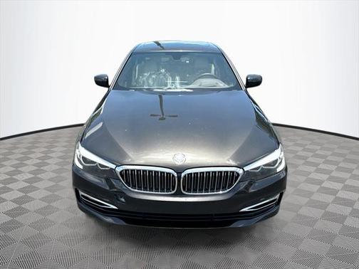2017 BMW 530 530i