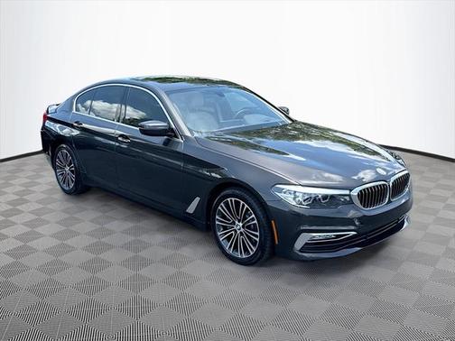 2017 BMW 530 530i
