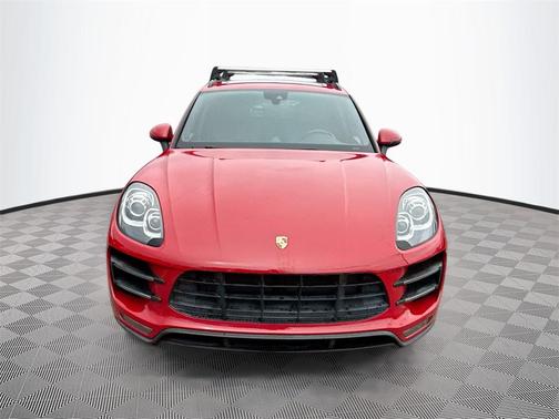 2018 Porsche Macan Turbo