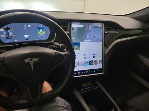 2018 Tesla Model S 75D