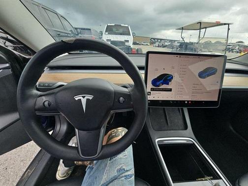 2022 Tesla Model 3 Standard Range