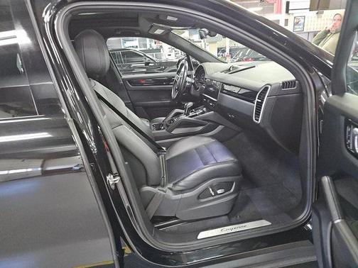 2019 Porsche Cayenne Cayenne