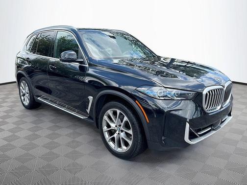 Black Sapphire Metallic 2024 BMW X5 sDrive40i