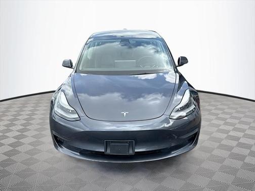 2022 Tesla Model 3 Standard Range