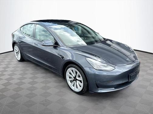 2022 Tesla Model 3 Standard Range
