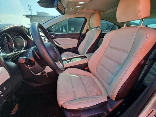 2022 INFINITI QX80 Luxe