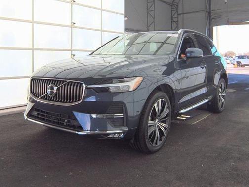 2022 Volvo XC60 B6 Inscription