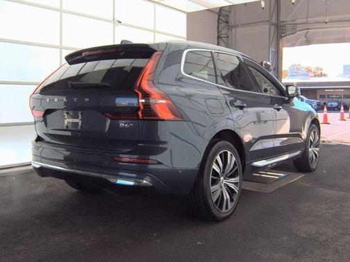 2022 Volvo XC60 B6 Inscription