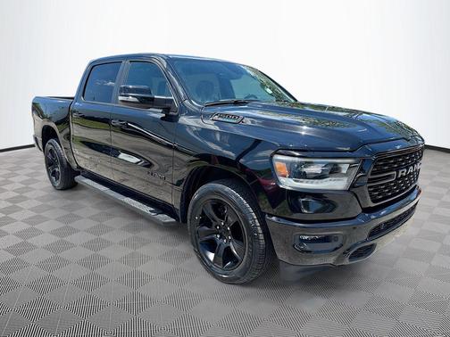Diamond Black Crystal Pearlcoat 2023 RAM 1500 Big Horn/Lone Star