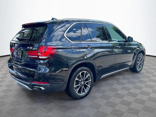 Black Sapphire Metallic 2018 BMW X5 xDrive35i
