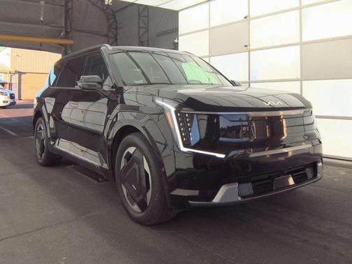 2024 Kia EV9 Land