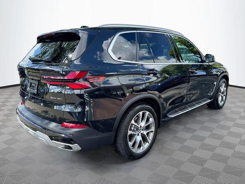 Black Sapphire Metallic 2025 BMW X5 sDrive40i