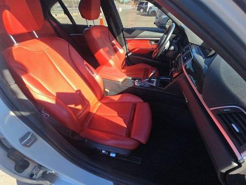 2018 BMW 330e iPerformance