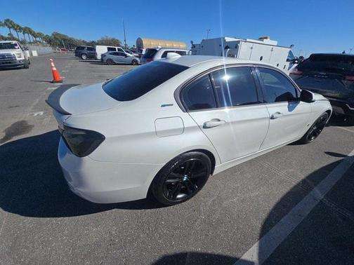 2018 BMW 330e iPerformance