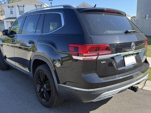 2018 Volkswagen Atlas 3.6L SEL Premium