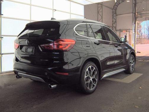 2022 BMW X1 sDrive28i