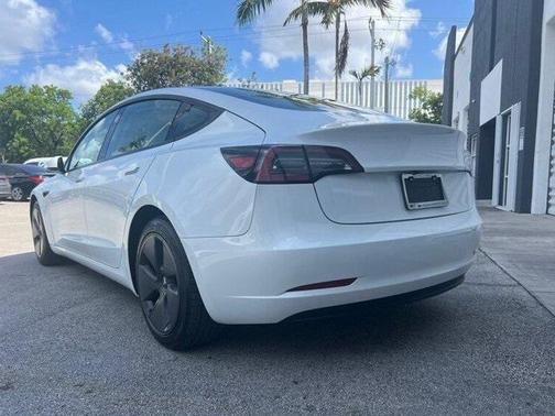 2021 Tesla Model 3 Standard Range Plus