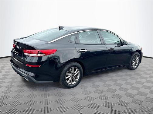 2020 Kia Optima LX