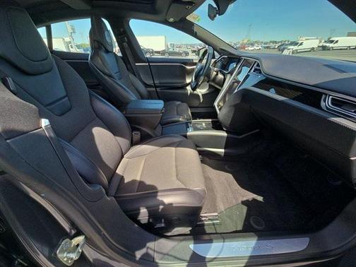 2017 Tesla Model S 75D