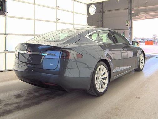 2017 Tesla Model S 75D