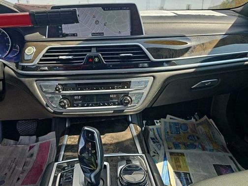 2017 BMW 750 i xDrive