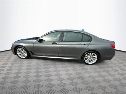 2017 BMW 750 i xDrive