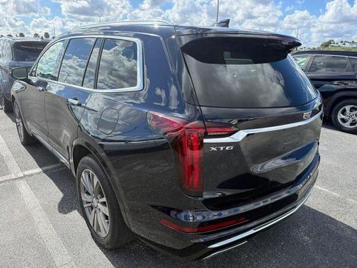 2021 Cadillac XT6 Premium Luxury FWD