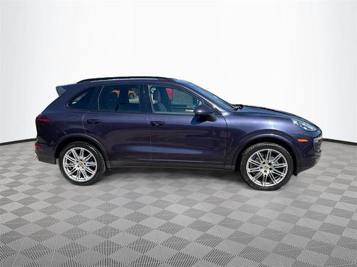 2018 Porsche Cayenne Platinum Edition